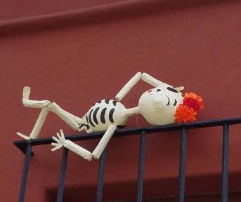 skeleton repose